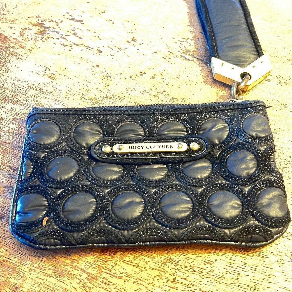 Juicy Couture Black Circle-Patterned Wristlet